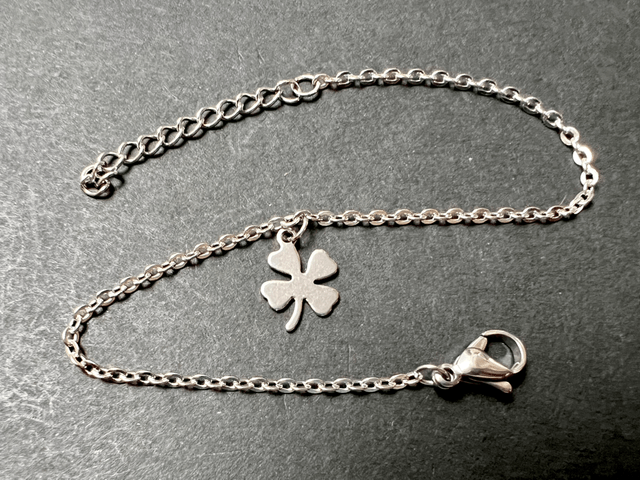 Lucky Charm Simple Bracelet
