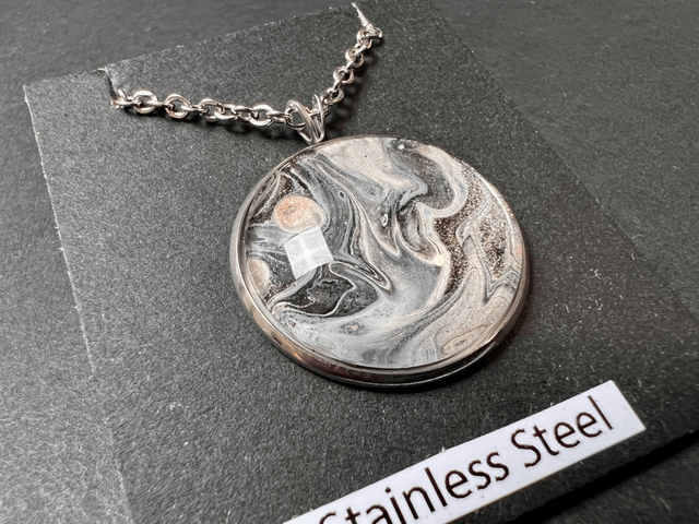 Grey & Pink Round Pendant Necklace